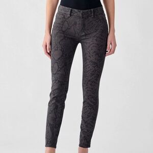 Material Girl Gray Patterned Jeggings